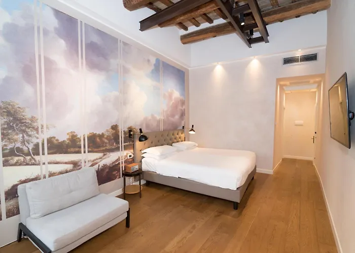 Hotel Accademia 3*