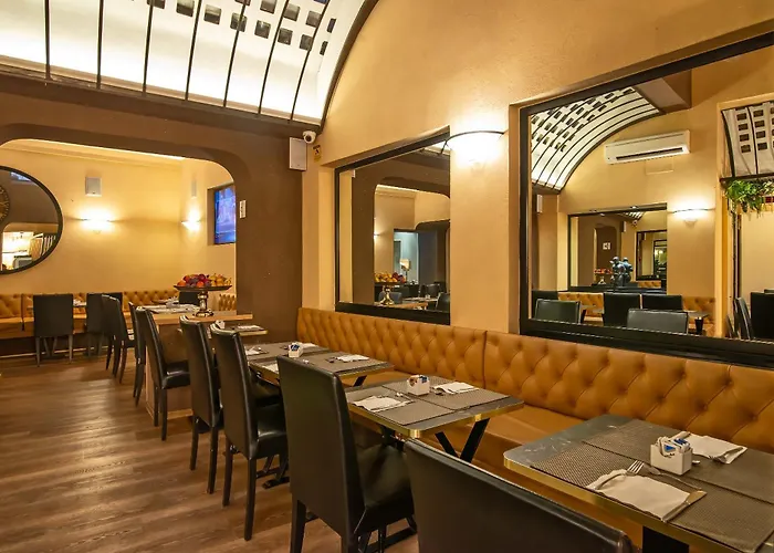 Hotel Accademia 3*