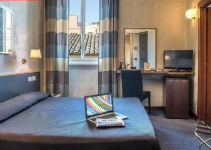 Accademia 3* Rome