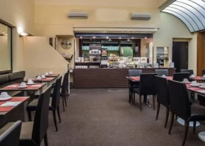 Accademia 3* Rome