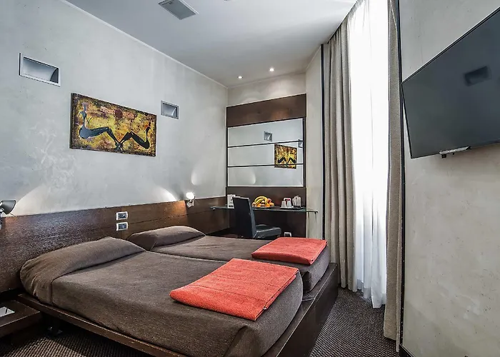 Accademia Hotel 3*