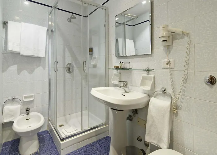 Accademia Hotel