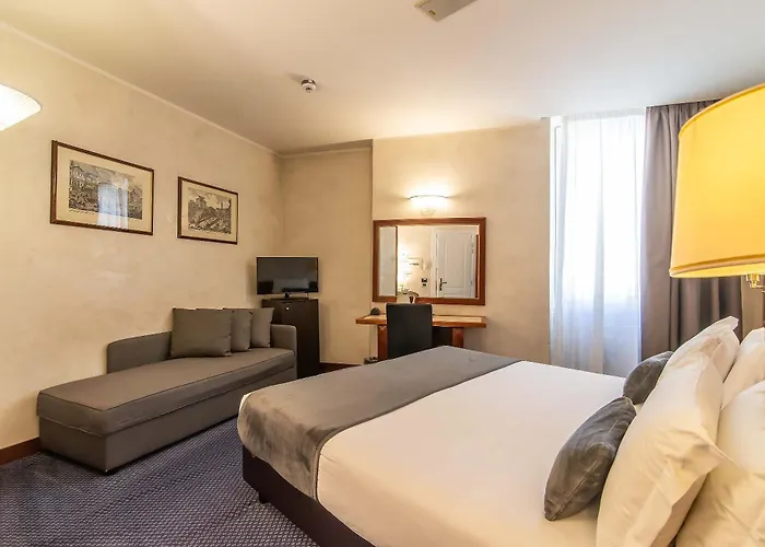 Accademia Hotel 3*
