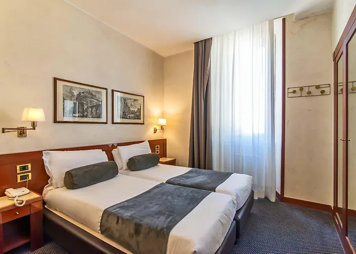 Hotel Accademia 3*