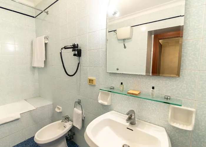 Accademia Hotel